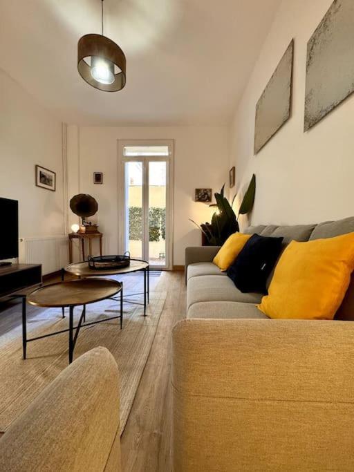 Nouveau - Appartement 100M2 Avec Terrasse A 1 Min De La Place De La Comedie Montpellier Exterior foto