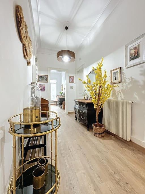 Nouveau - Appartement 100M2 Avec Terrasse A 1 Min De La Place De La Comedie Montpellier Exterior foto